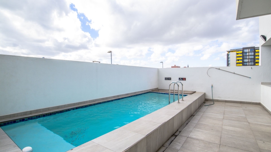 2 Bedroom Property for Sale in Woodstock Western Cape